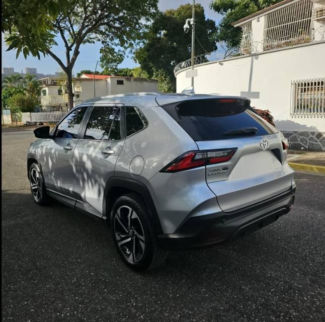 AUTO TOYOTA 2024